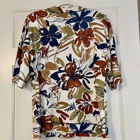 Applause III By Marge Kane Floral Blouse - Picture 4 of 10